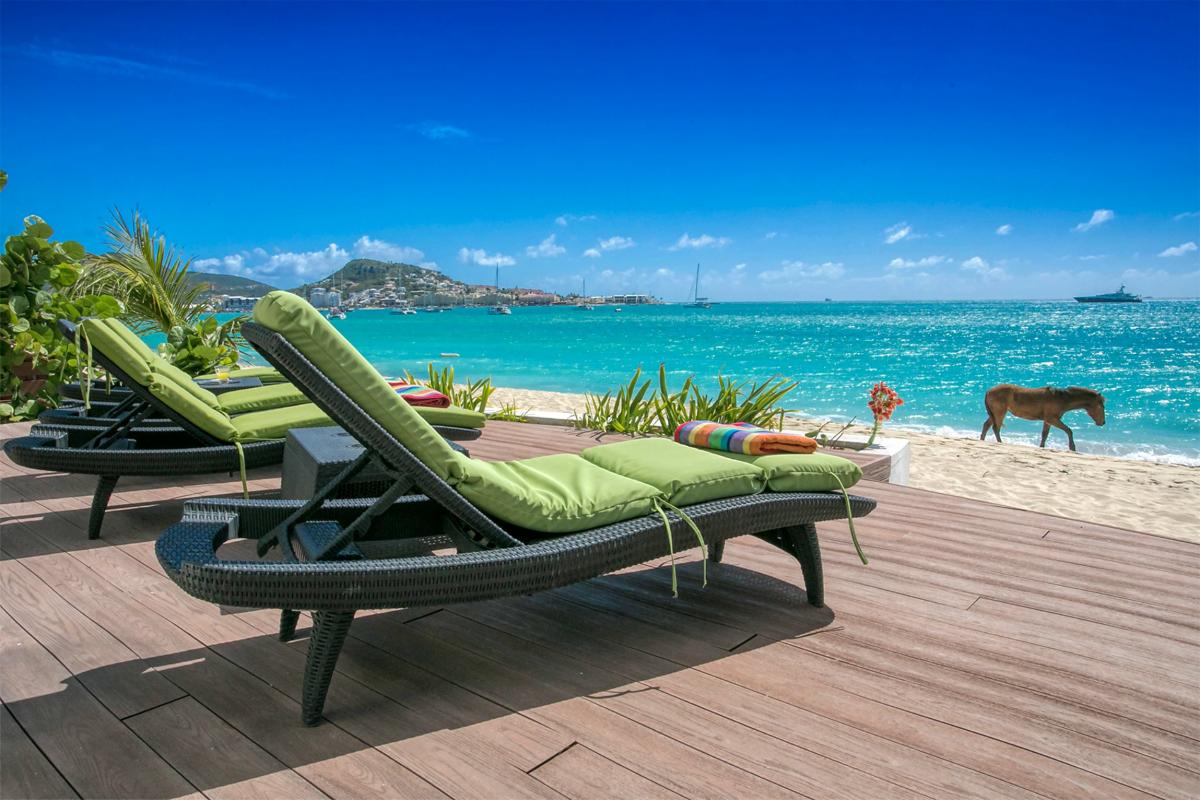 Villa rental St Martin - Beachfront